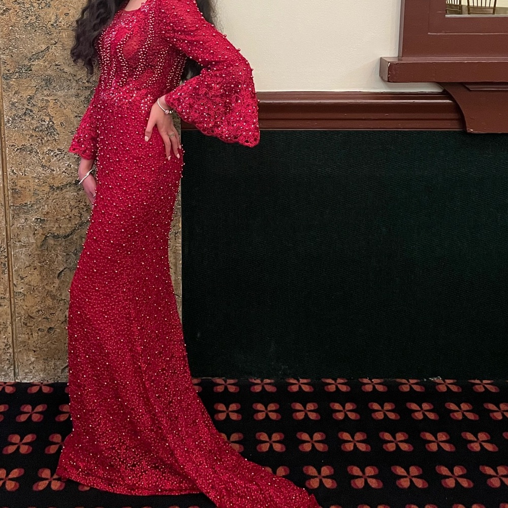 Red pearl luxury gown